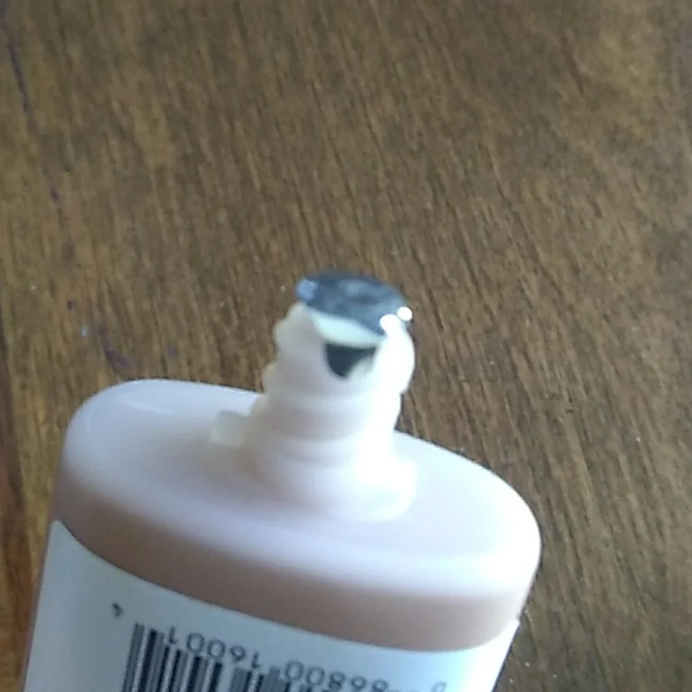 Neutrogena Clear Coverage Flawless Matte CC Cream - maple 7.0